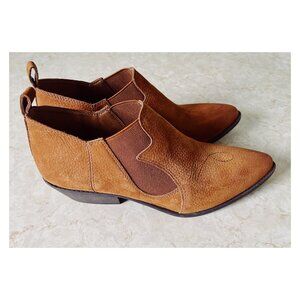 NWOB Lucky Brand Sz 8.5 Joelle Western Bootie Pointed Toe Brown Nubuck Leather